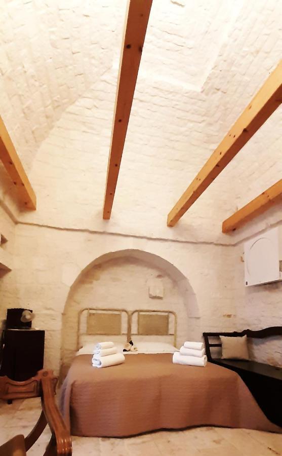 Lamia Pieranna Villa Cisternino Exterior foto